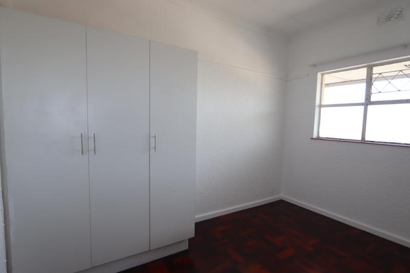 To Let 2 Bedroom Property for Rent in Lansdowne Western Cape